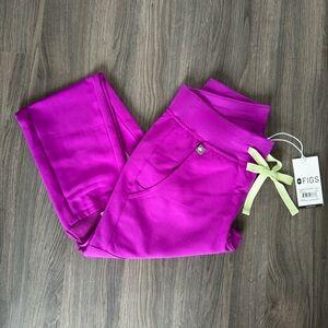 Figs Zamora Jogger Scrub Pants in Fuchsia Size XXS